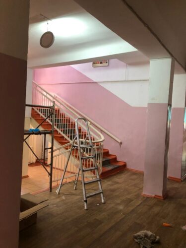 В ГЦТШ проводятся ремонтные работы по подготовке к новому учебному году.