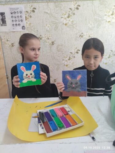 Работа в кружках и студиях.