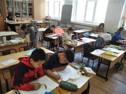 Работа в кружках и студиях.