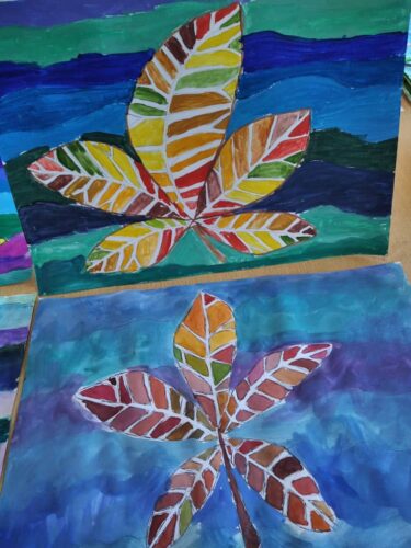 Работа в кружках и студиях.