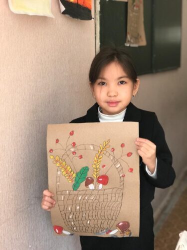 Работа в кружках и студиях.