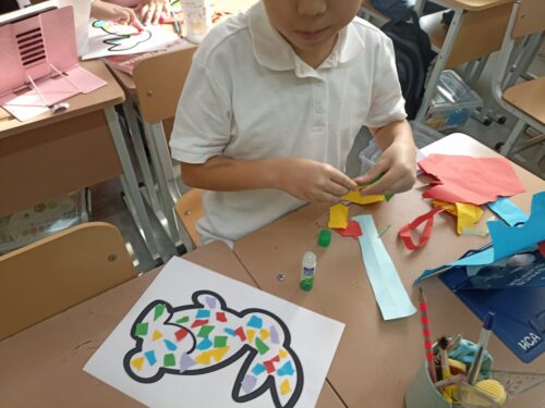 Работа в кружках и студиях.