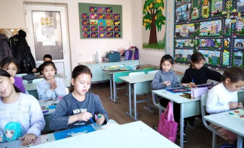 Работа в кружках и студиях.