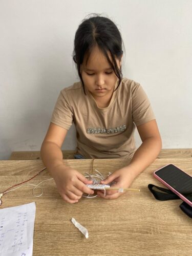 Работа в кружках и студиях.