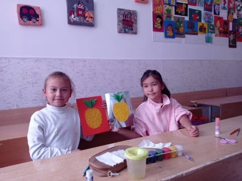 Работа в кружках и студиях.