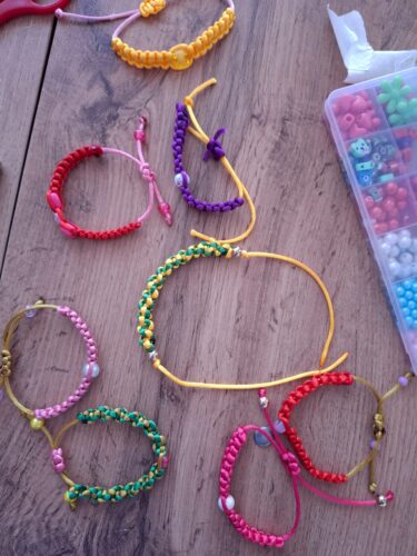 Работа в кружках и студиях.