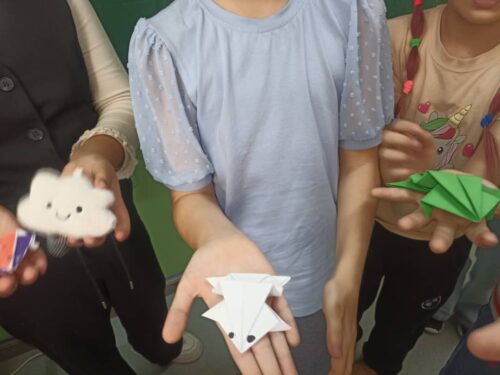 Работа в кружках и студиях.