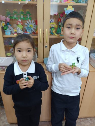 Работа в кружках и студиях.