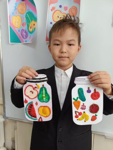 Работа в кружках и студиях.