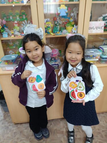 Работа в кружках и студиях.