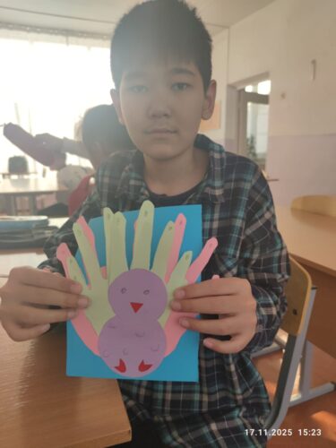 Работа в кружках и студиях.