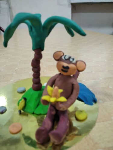 Работа в кружках и студиях.