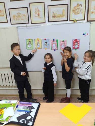 Работа в кружках и студиях.