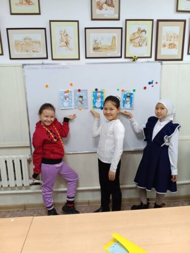 Работа в кружках и студиях.