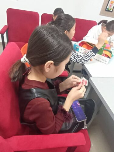 Работа в кружках и студиях.