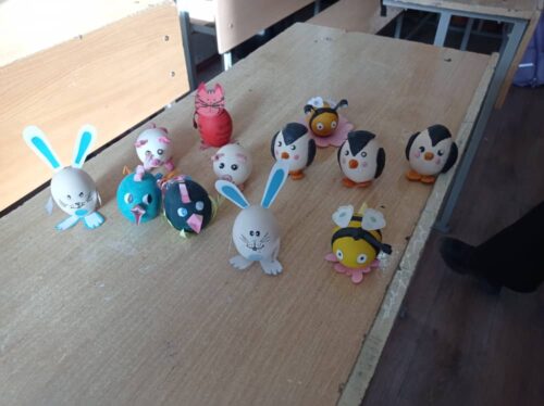 Работа в кружках и студиях.