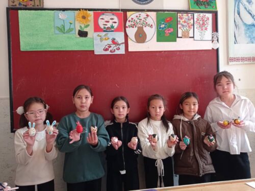 Работа в кружках и студиях.