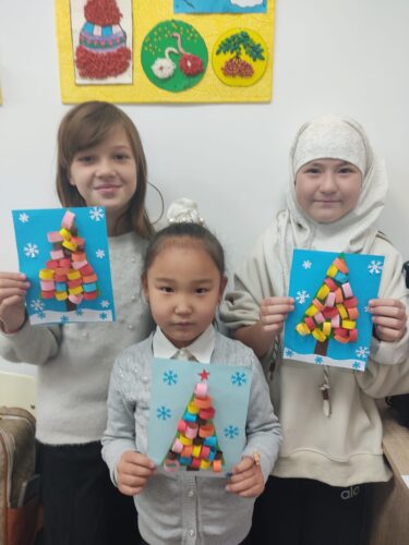 Работа в кружках и студиях.