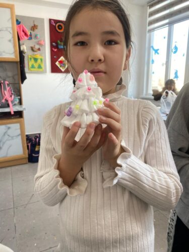 Работа в кружках и студиях.