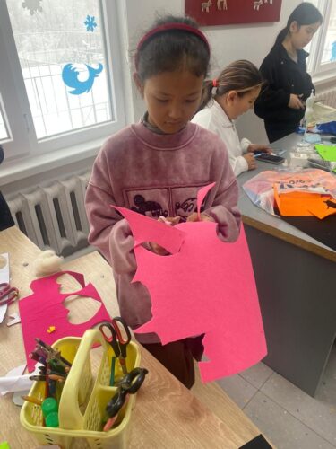 Работа в кружках и студиях.