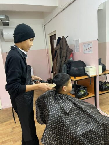 Работа в кружках и студиях.