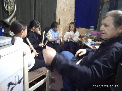 Работа в кружках и студиях.