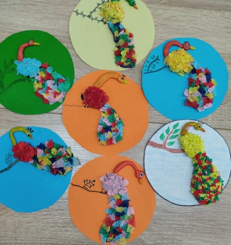 Работа в кружках и студиях.