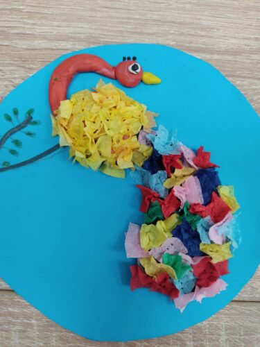 Работа в кружках и студиях.