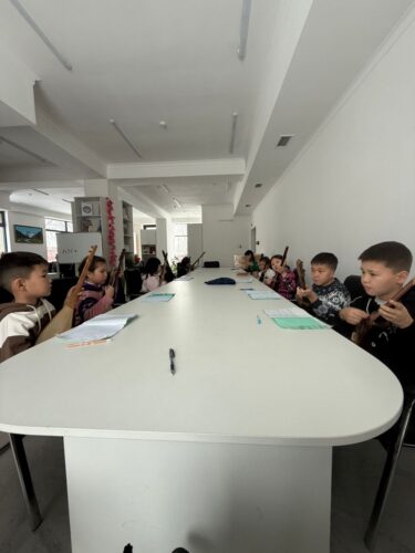 Работа в кружках и студиях.