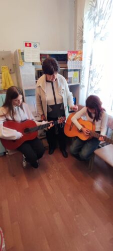 Работа в кружках и студиях.