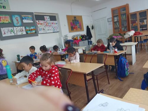 Работа в кружках и студиях.