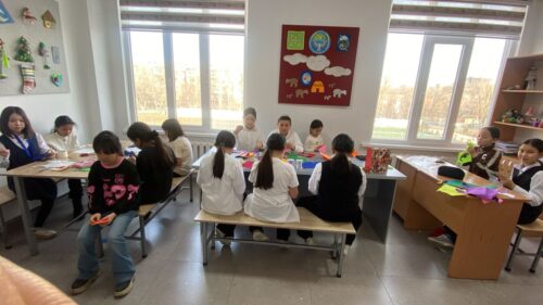 Работа в кружках и студиях.