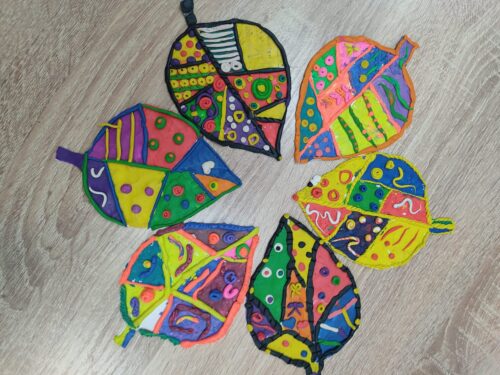 Работа в кружках и студиях.