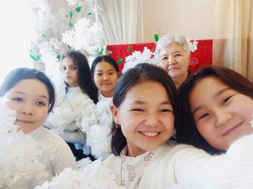 Работа в кружках и студиях.