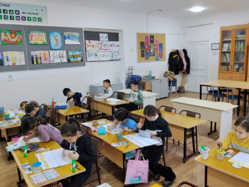 Работа в кружках и студиях.