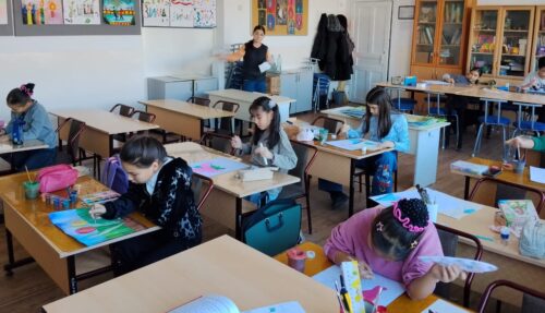 Работа в кружках и студиях.