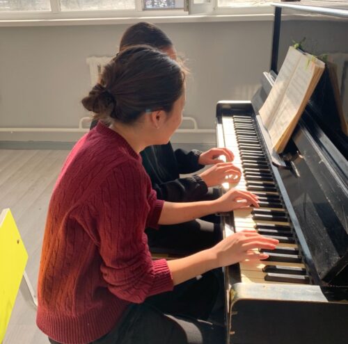 Работа в кружках и студиях.