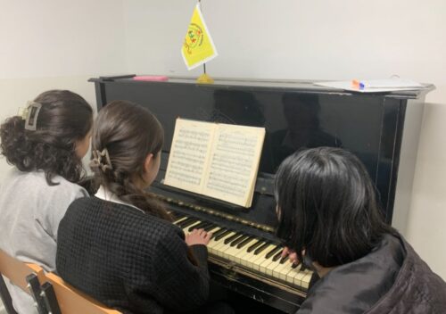 Работа в кружках и студиях.