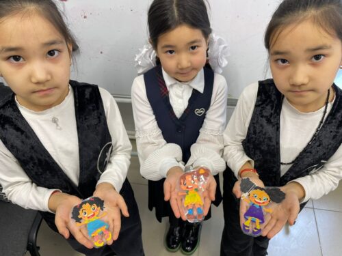 Работа в кружках и студиях.