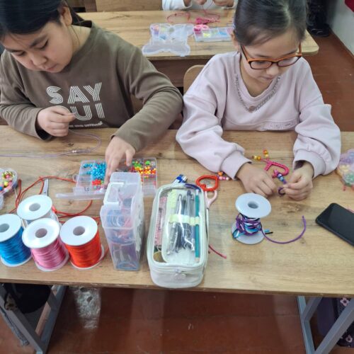 Работа в кружках и студиях.