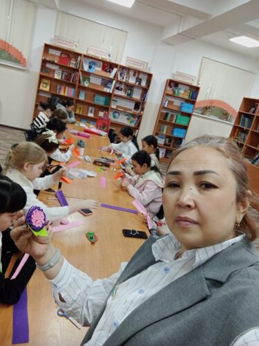 Работа в кружках и студиях.