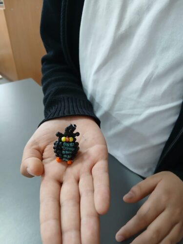 Работа в кружках и студиях.