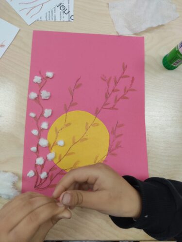 Работа в кружках и студиях.