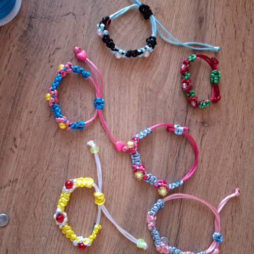 Работа в кружках и студиях.