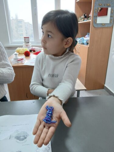 Работа в кружках и студиях.