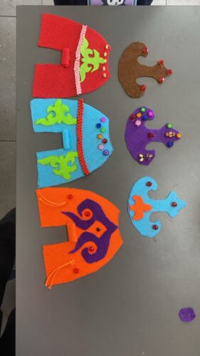 Работа в кружках и студиях.