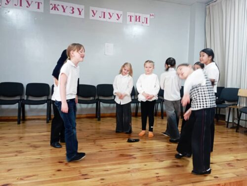 Работа в кружках и студиях.