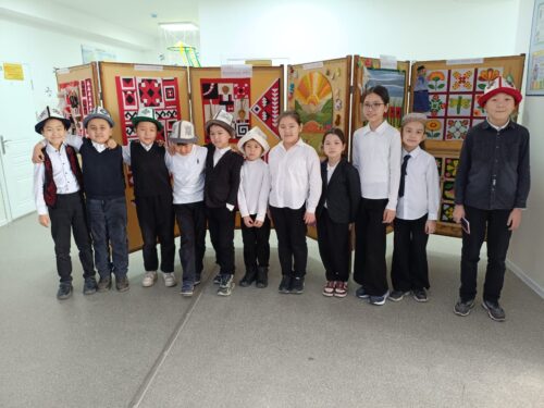 Работа в кружках и студиях.