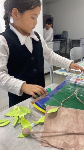 Работа в кружках и студиях.