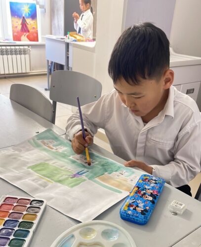 Работа в кружках и студиях.